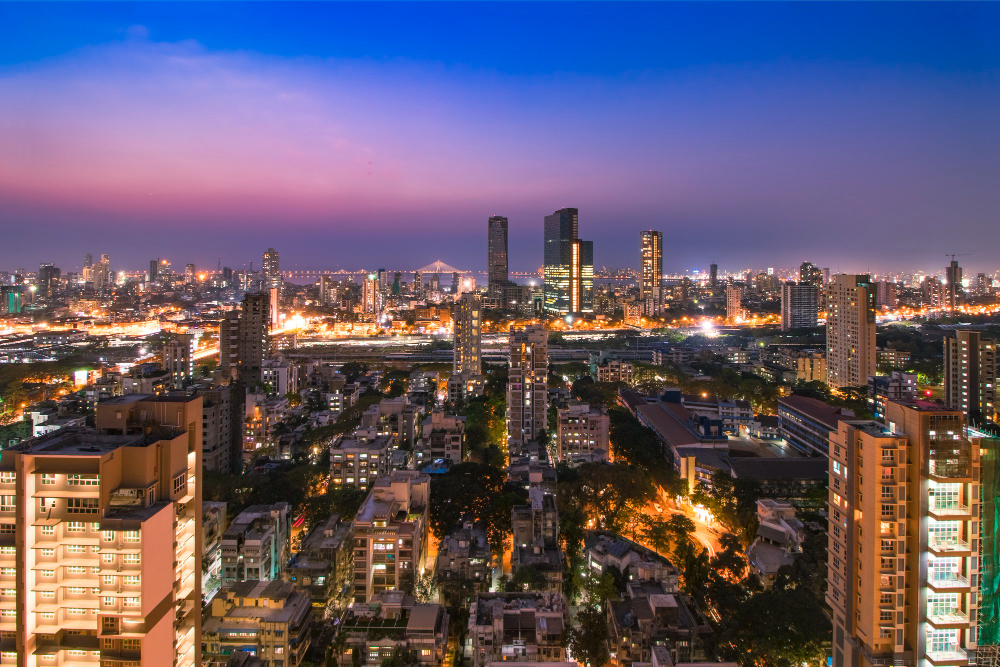  Return to Delhi & Explore Modern Delhi