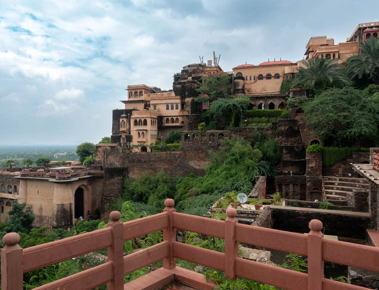 Arrival in Delhi • Neemrana Fort Palace